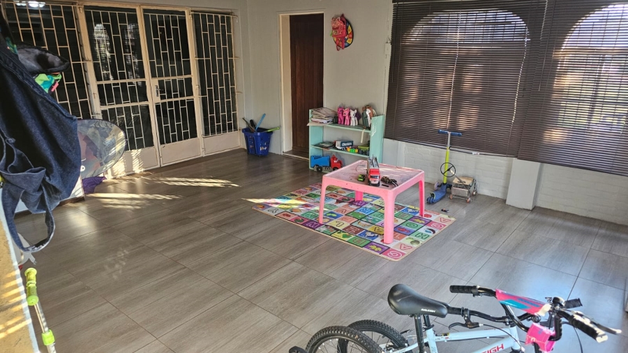 4 Bedroom Property for Sale in Kuruman Northern Cape